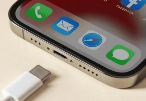 三才镇苹果15维修分享iPhone15改USB-C接口后能和安卓用户互借充电器吗 